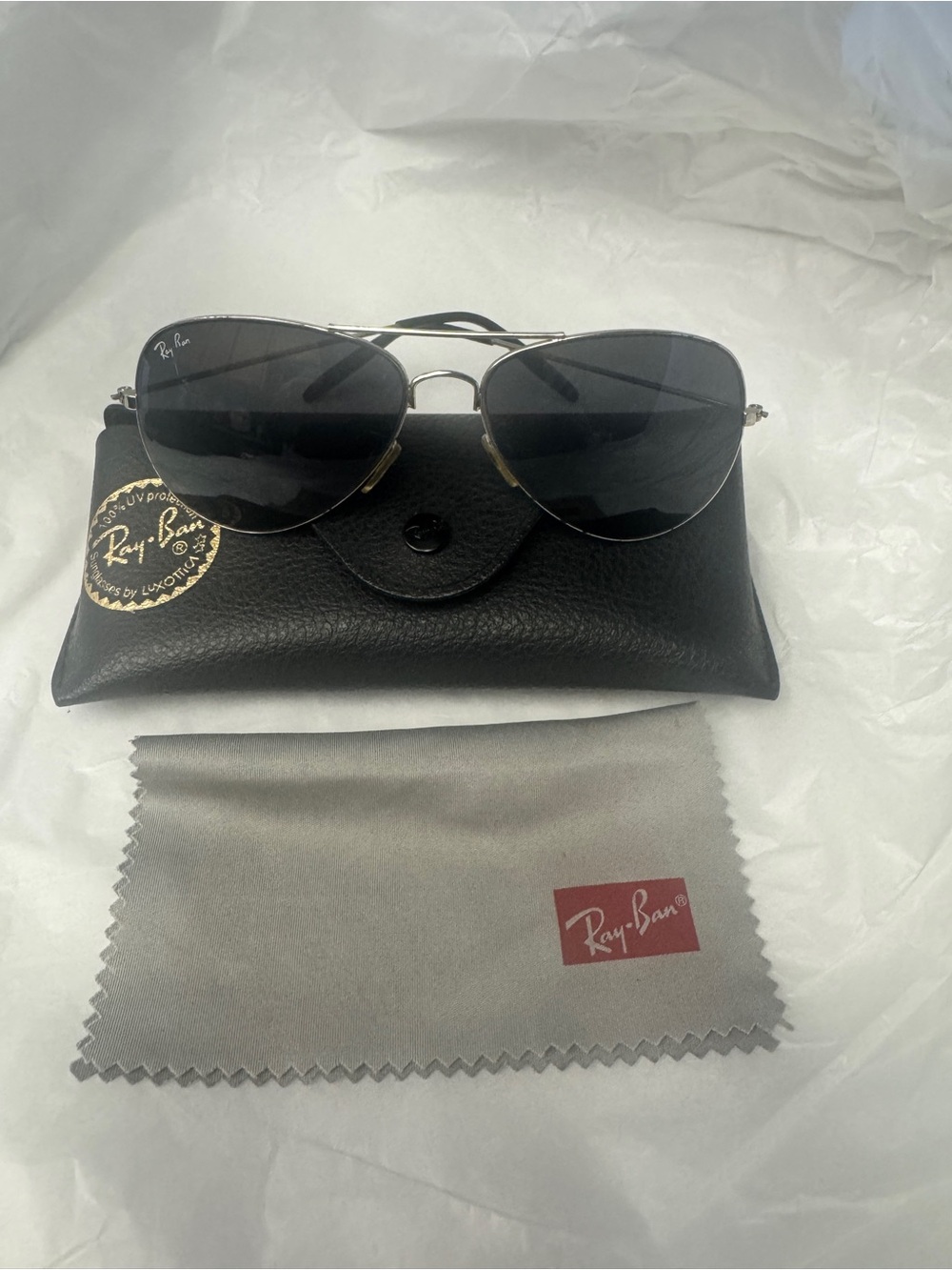 Ray-Ban Aviator Sunglasses in Black and Gold Tone - Picture 3 of 3
